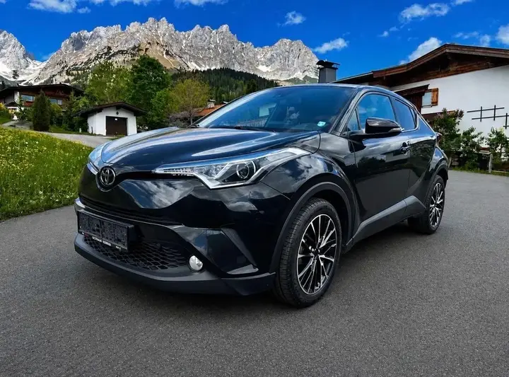 Toyota C-Hr 2017 photo 2