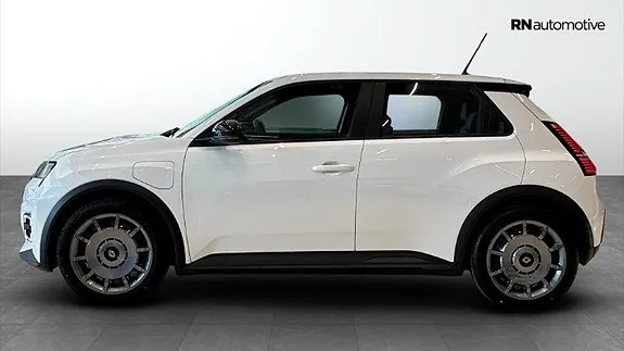 Renault 5 E-Tech 2027 photo 2