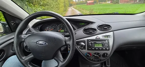 Ford Focus 2004 photo 5