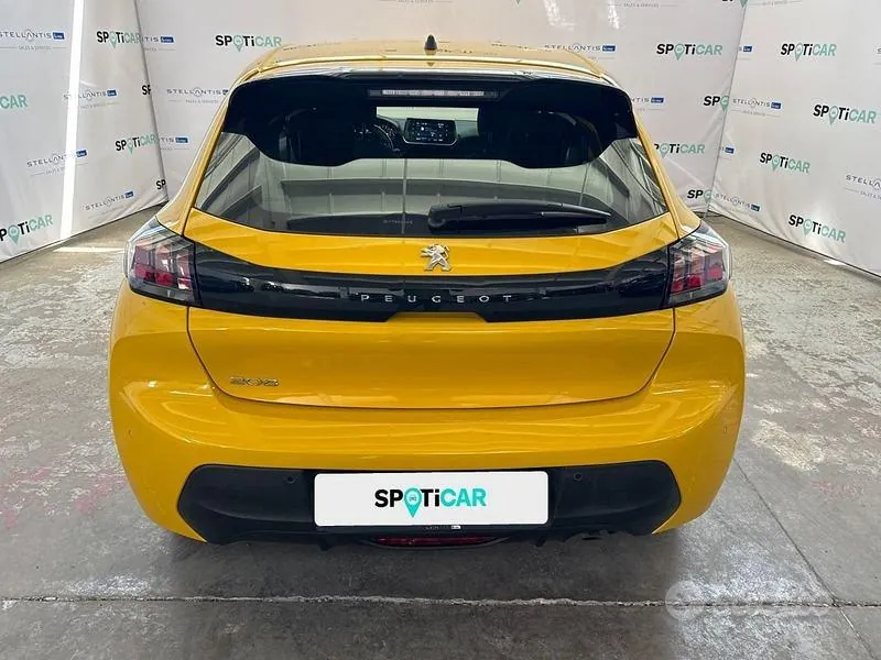 Peugeot 208 2023 photo 4