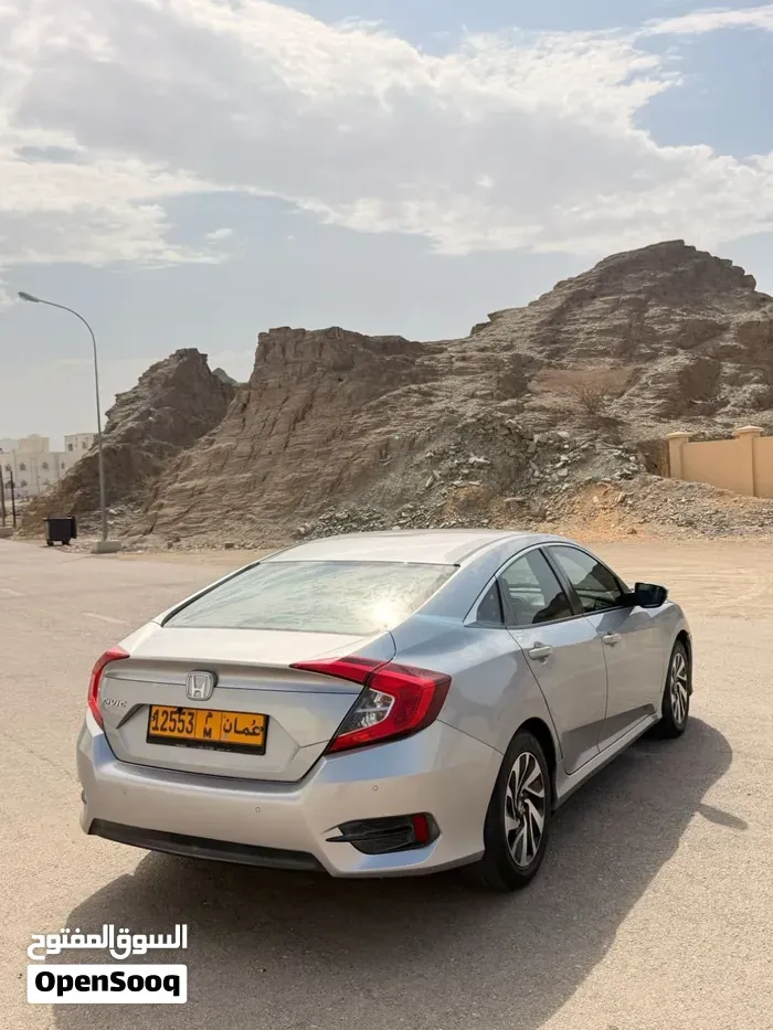 Honda Civic 2017 photo 2