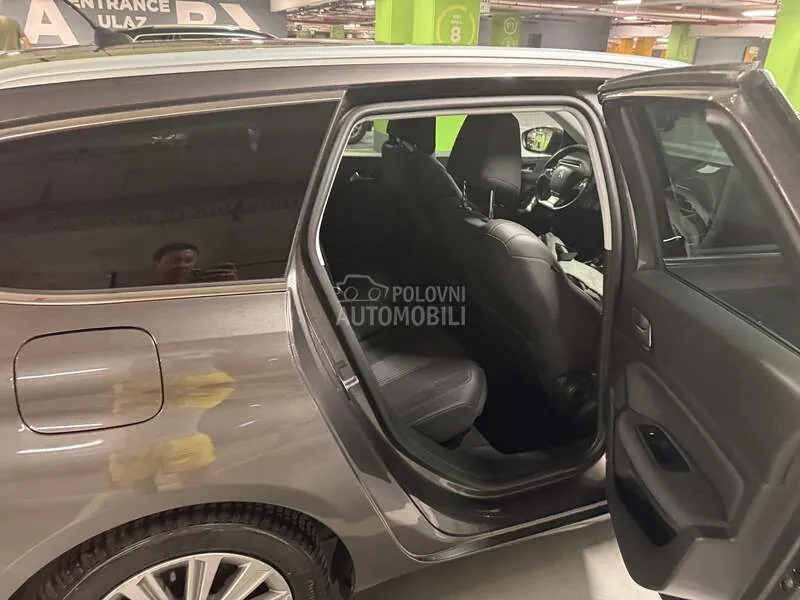 Peugeot 308 2021 photo 5