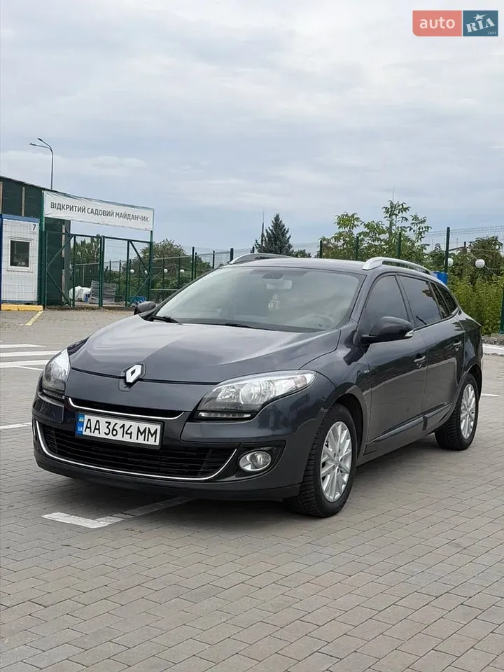 Renault Megane 2013 photo 2