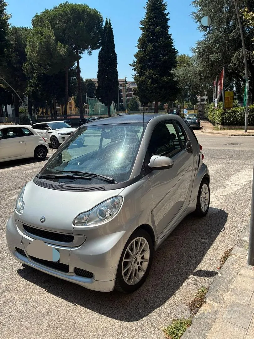 Smart Fortwo 2011 photo 4