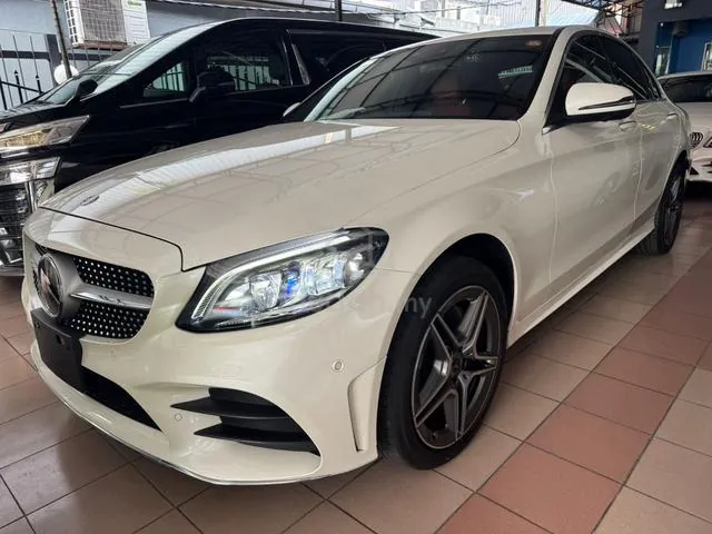Mercedes-Benz C200