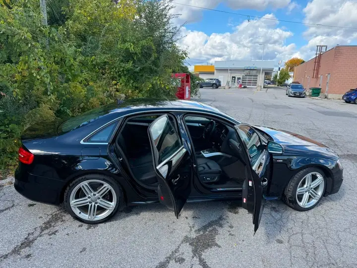 Audi A4 2015 photo 4