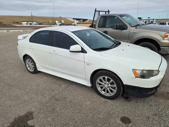 Mitsubishi Lancer 2011 photo 2