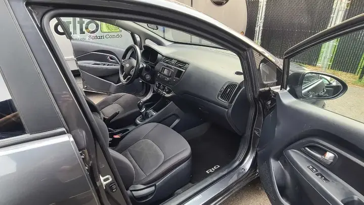 Kia Rio 2013 photo 4