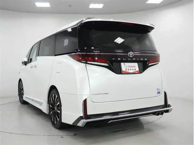 Toyota Vellfire 2025 photo 2