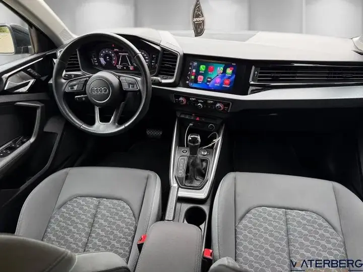Audi A1 2020 photo 2