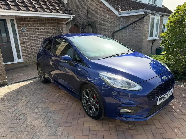 Ford Fiesta 2018 photo 2