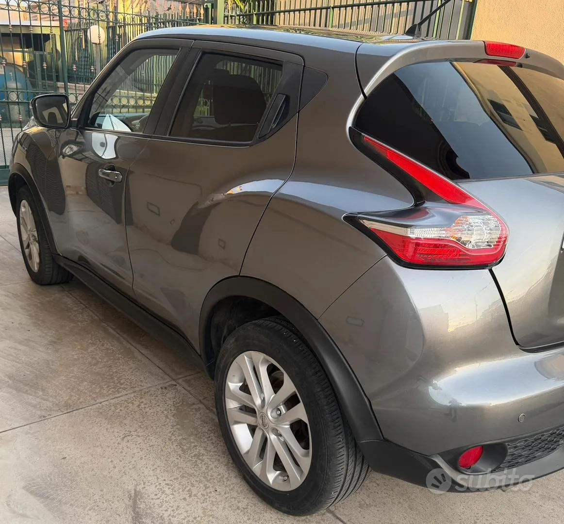 Nissan Juke 2015 photo 2