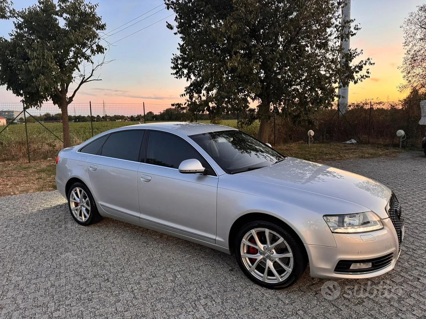 Audi A6 2010 photo 4