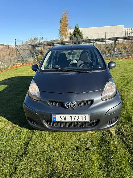 Toyota Aygo 2011 photo 2