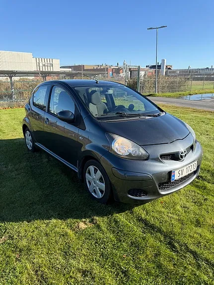 Toyota Aygo 2011 photo 3