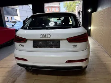 Audi Q3 2015 photo 3