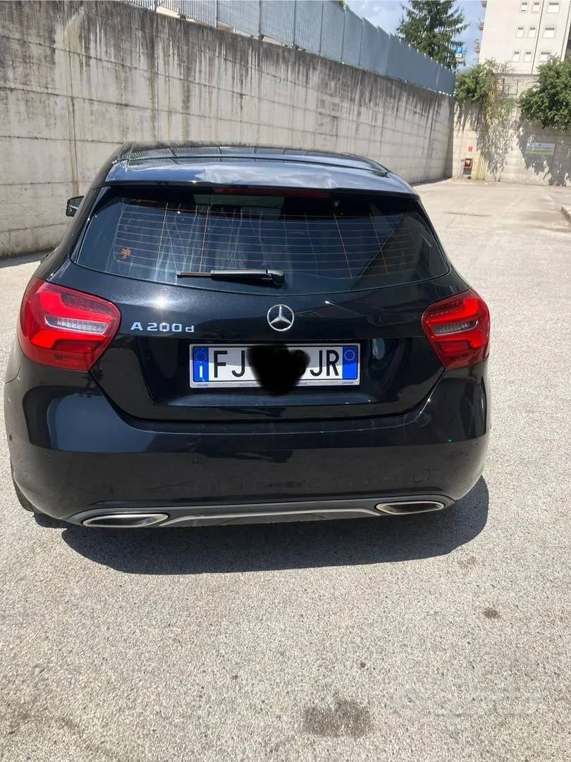 Mercedes-Benz A200 2017 photo 4