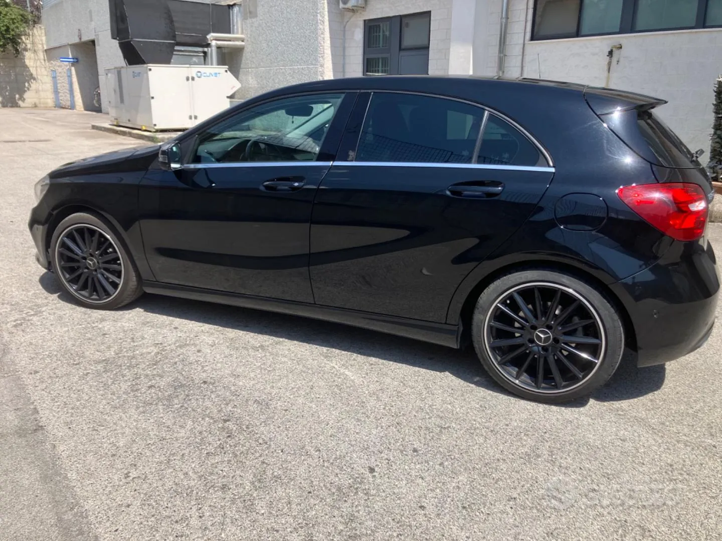 Mercedes-Benz A200 2017 photo 3