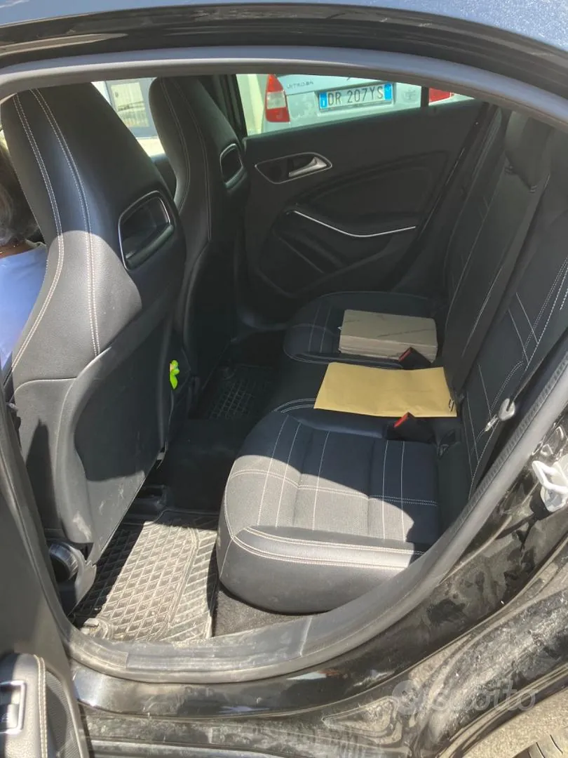 Mercedes-Benz A200 2017 photo 5