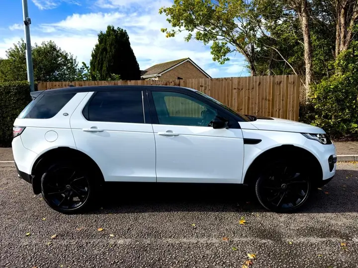 Land Rover Discovery Sport 2016 photo 5