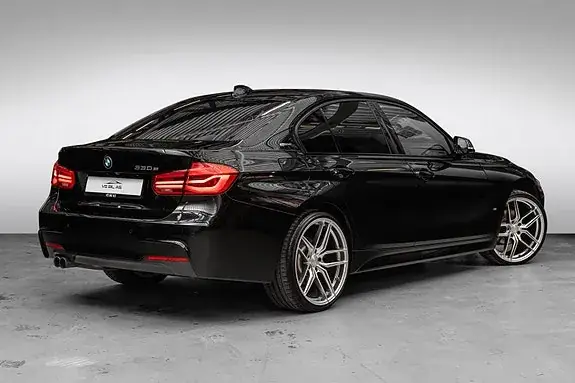 BMW 330E 2018 photo 2