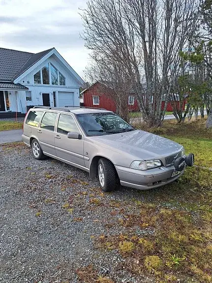 Volvo V70