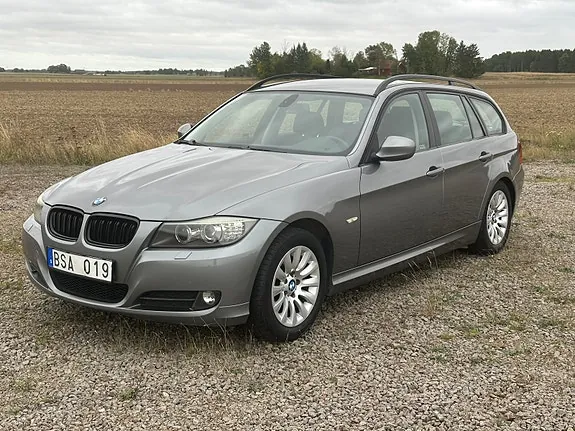 BMW 320I 2009 photo 3