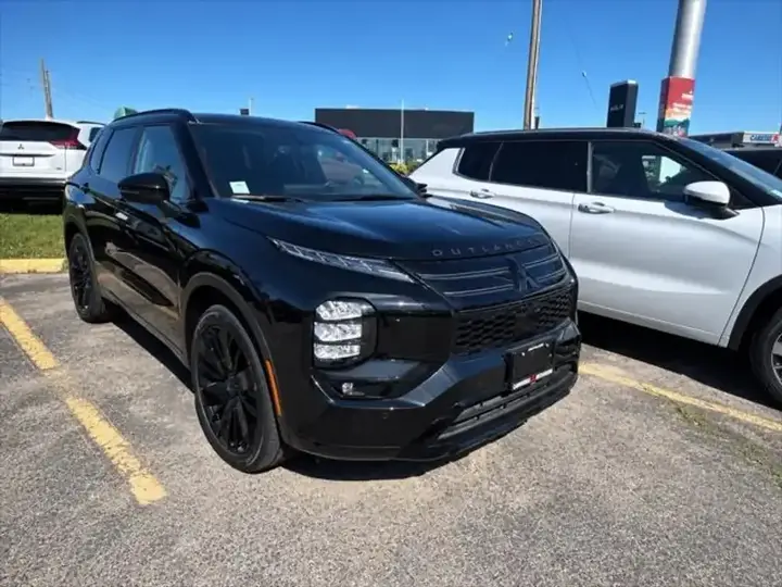 Mitsubishi Outlander 2026 photo 2