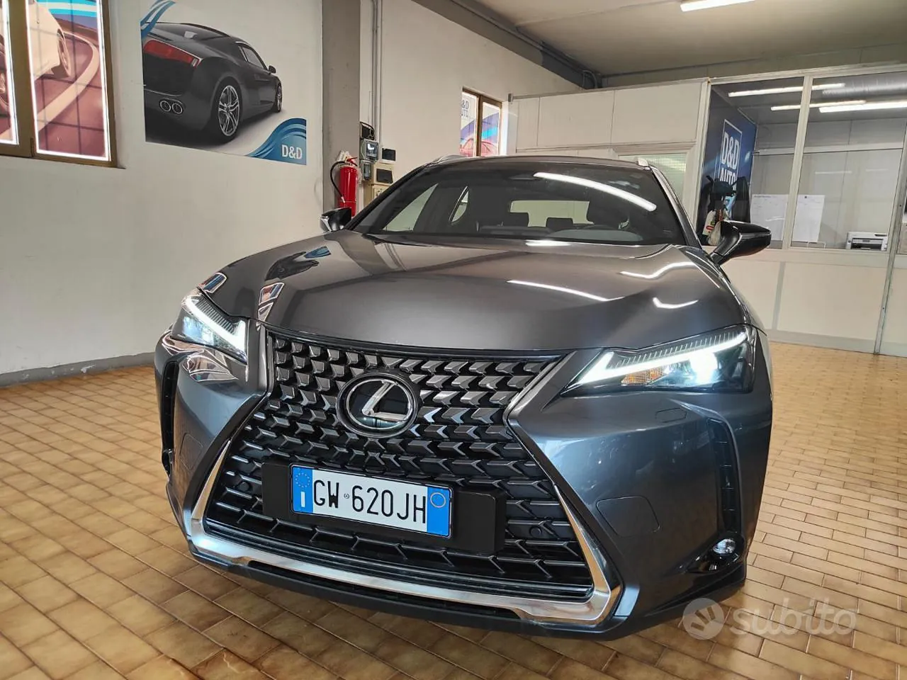 Lexus Ux 2024 photo 4