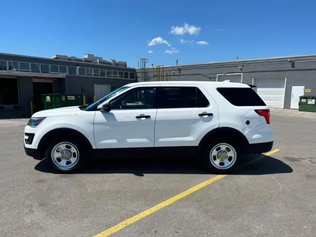 Ford Explorer 2016 photo 4