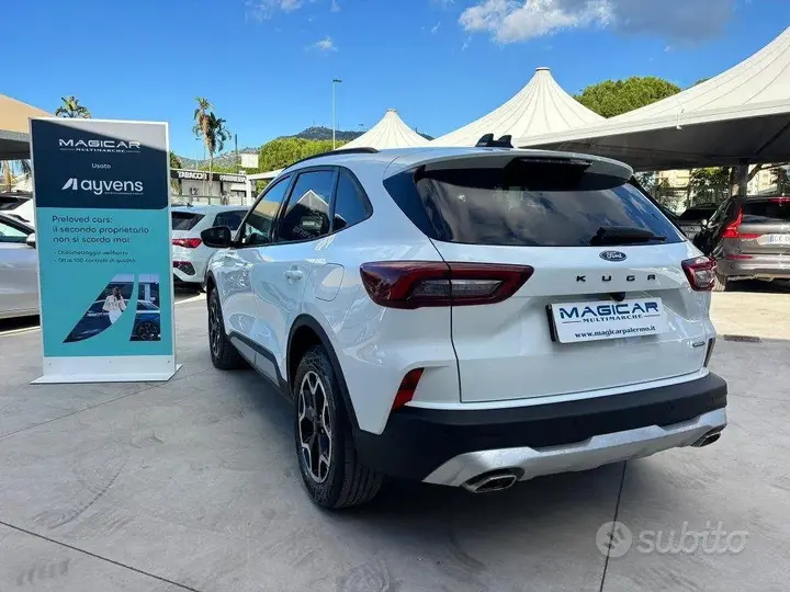 Ford Kuga 2024 photo 2