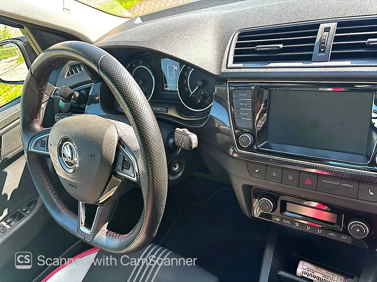 Skoda Fabia 2017 photo 2