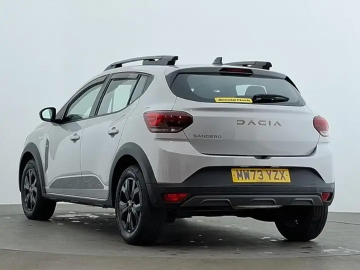 Dacia Sandero Stepway 2023 photo 2