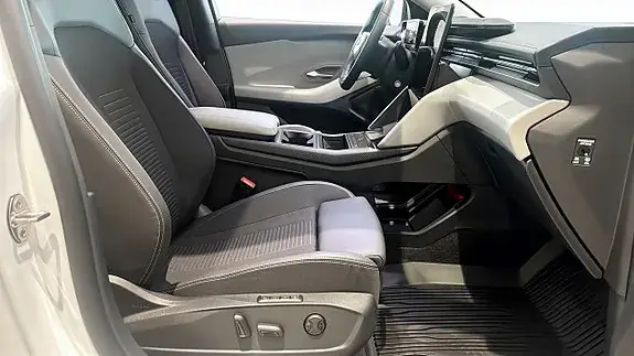 Ford Explorer 2026 photo 3