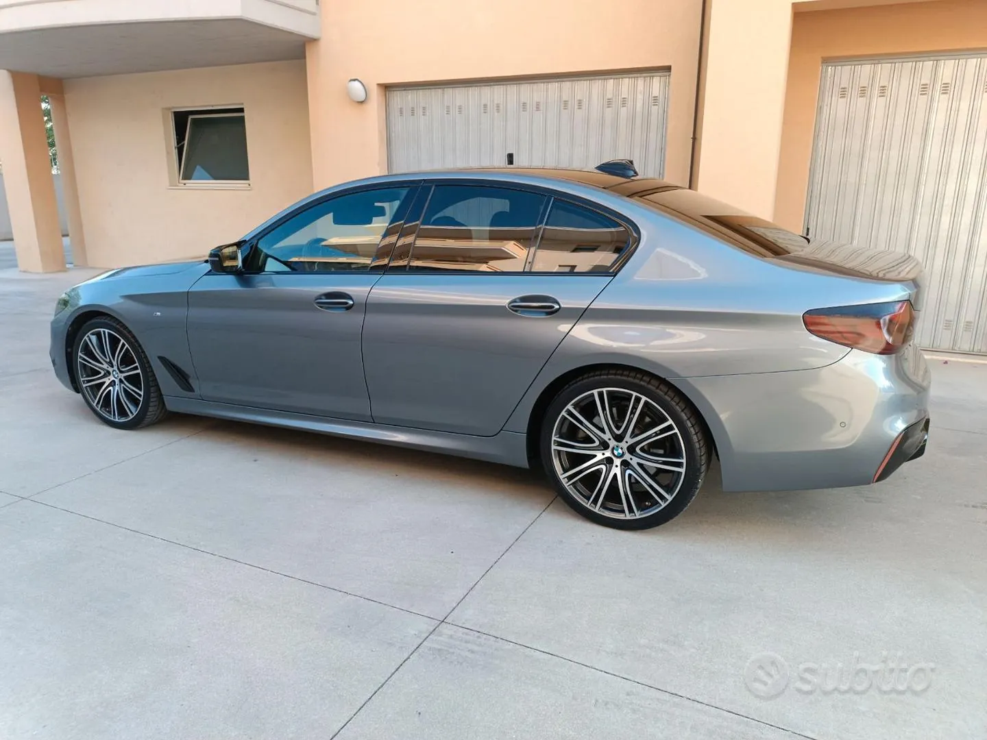 BMW 520