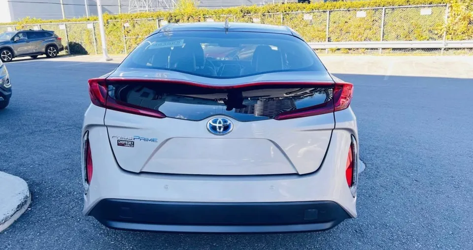 Toyota Prius Prime 2018 photo 3