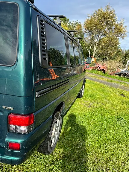 Volkswagen Caravelle 2000 photo 3