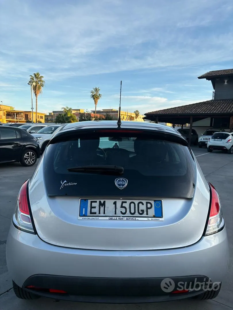 Lancia Ypsilon 2012 photo 5