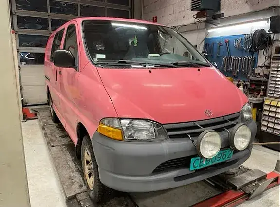 Toyota Hiace 1999 photo 3