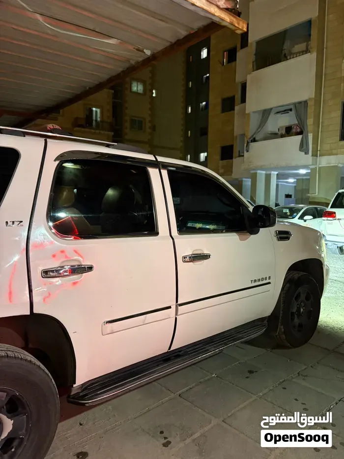Chevrolet Tahoe 2008 photo 2