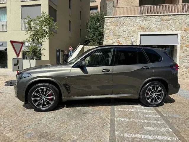 BMW X5 2024 photo 2