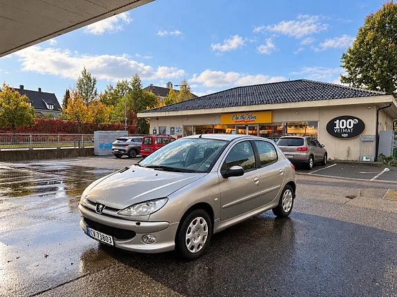 Peugeot 206