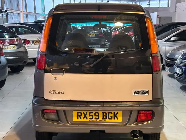 Perodua Kenari 2009 photo 5