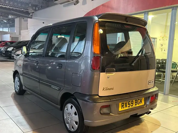 Perodua Kenari 2009 photo 4