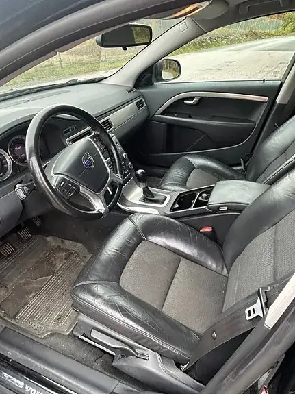 Volvo V70 2011 photo 3