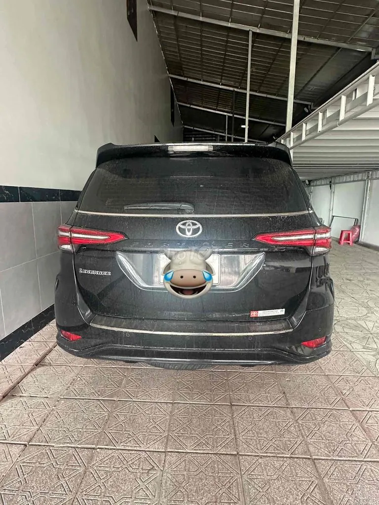 Toyota Fortuner 2024 photo 3