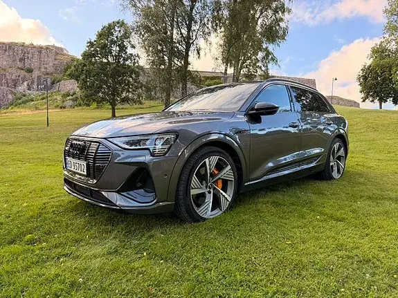Audi E-Tron 2022 photo 2