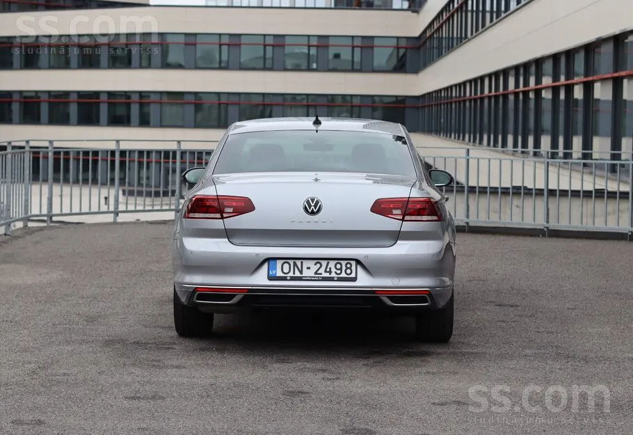 Volkswagen Passat 2021 photo 5