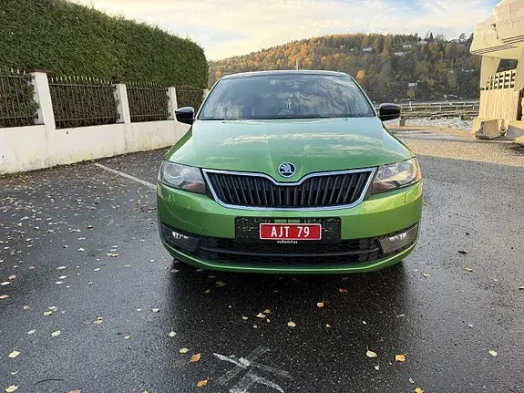 Skoda Rapid Spaceback 2015 photo 2