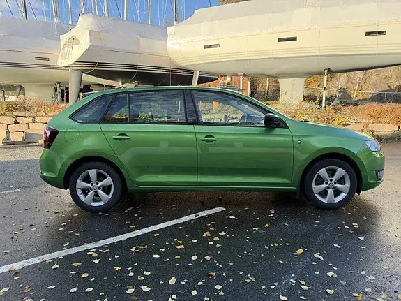 Skoda Rapid Spaceback 2015 photo 5